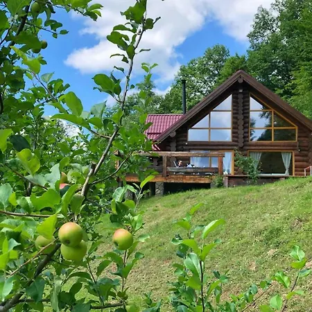 Green Cottage *